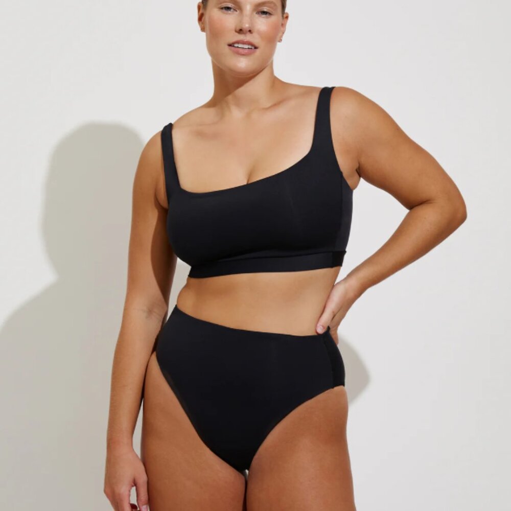 Left On Friday Top Shelf Swim Top in Jet Black XL